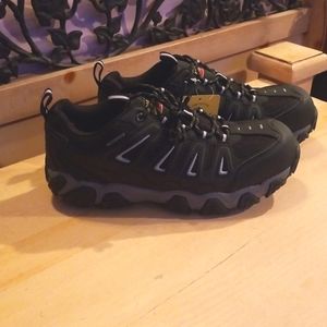 NWB Mens Thorogood Job Fitted Crosstrex Low Composite Safety Toe Work Shoes sz 9